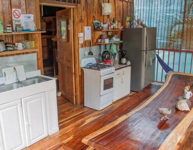 J Bay : Burnt Toast Surfcamp