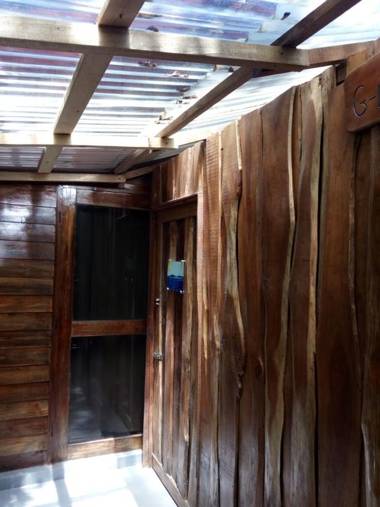 G-Land: Burnt Toast Surfcamp