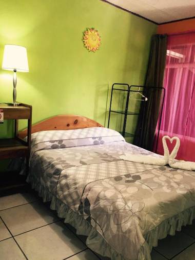 Hotel & Hostel Sloth Backpackers