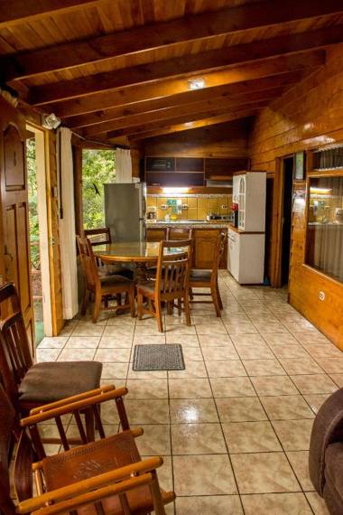 Los Pinos Cabins & Reserve
