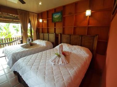 Heliconias Nature Lodge