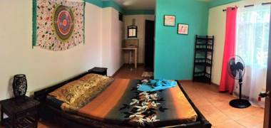 Cool Vibes Beach Hostel