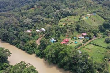 Bamboo River House and Hotel