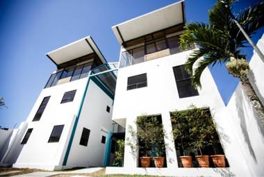 Eco Residencia Guaria Morada