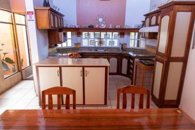 Hostel Bouganvilia Bed and Breakfast