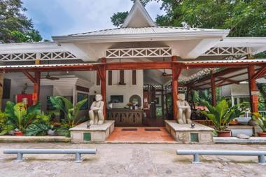 Waterfront Hotel Verde Mar