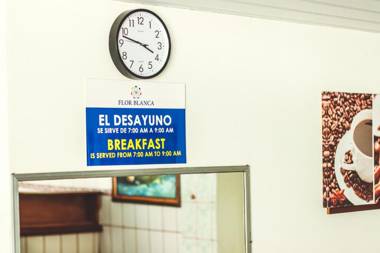 Hotel Flor Blanca