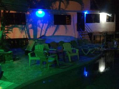 Hotel Cafe Del Mar En Valle Pura Vida