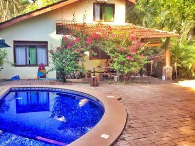 Tamarindo Backpackers