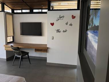 Pacific Kalokairi - Adults Only