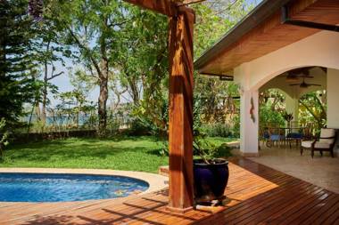 Blue Jewel Oceanfront Private Villa