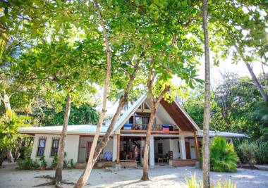 Casa Cecilia Beach Front