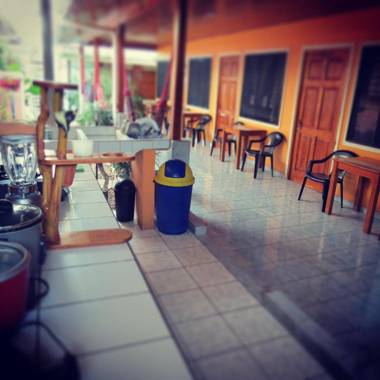 Cocobolo Surf Hotel & School