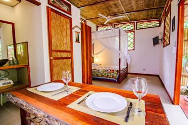 Villa# 6 Luxury Two Bed Villa - Private Garden