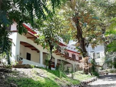 Believe Surf & Yoga Lodge Santa Teresa