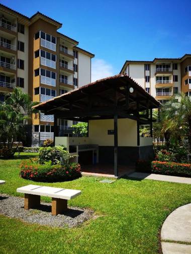 3 BR Condo Playa y Surf especial para familias