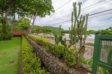 Luxury Beachfront Mar Arena Condo