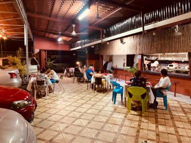 HOTEL Cabinas JACOMAR