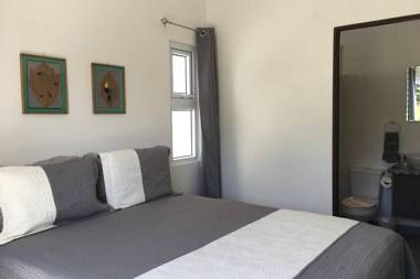 Brand new apartment minutes from the beach