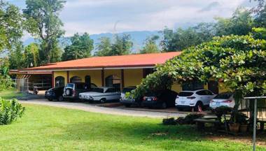 Hospedaje Adrimaran