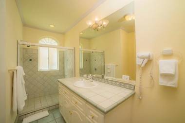 Colina 5D 3 bedr 2 bath