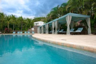 Pacifico L-1308 Coco Big 1-Bedroom Near Pool