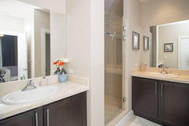 Impressively designed and decorated 3rd-floor space overlooking pool in Coco