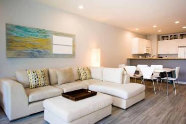 Minimalist and modern design on 2nd floor in Coco with garden-view balcony