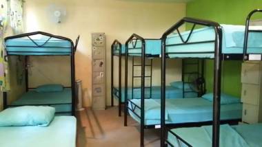 Pura Vida MINI Hostel - Tamarindo Costa Rica