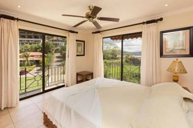 Luxury suite on 4th floor with pool and seemingly endless ocean views