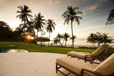 Mediterranean-style Flamingo mansion offers the ultimate in beachfront luxury