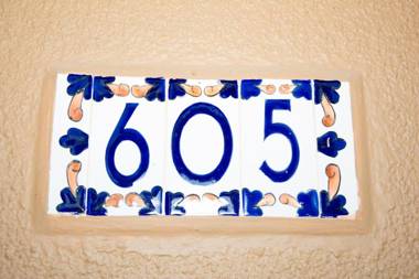 Newly remodeled ground-floor unit in Flamingo - right in front of beach