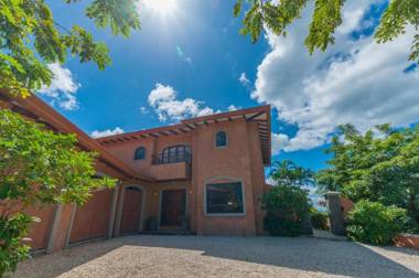 Ocean-view villa above Potrero overlooking two bays