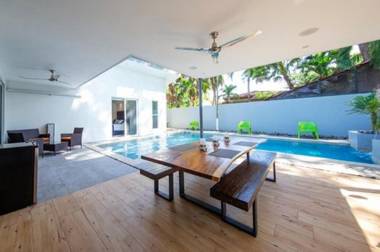 CASA COASTAL SERENITY