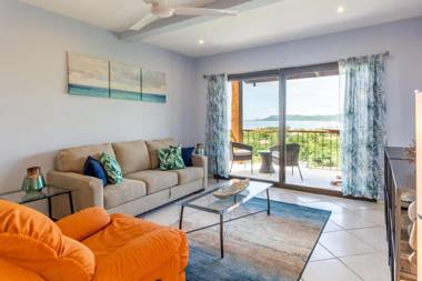 Omega 2 Flamingo 2-Bedroom Ocean-View Condo with Pool