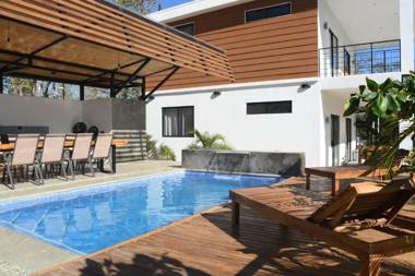 Little Hawaii Avellanas