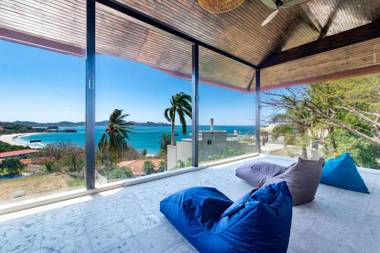 Luxury ocean-view Flamingo home with pool - upstairs apartment and party deck
