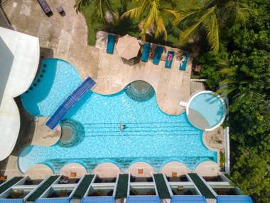 Paradise Flamingo Beach Hotel