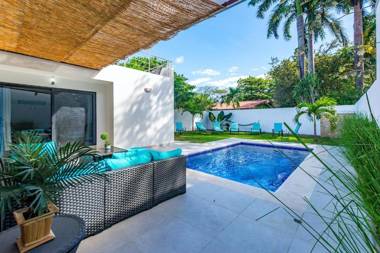 Brand-New 3-Bedroom with Pool Near Beach