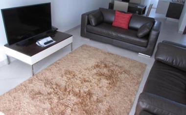 BCV Private 2 Bed Apartment With Pool 8003