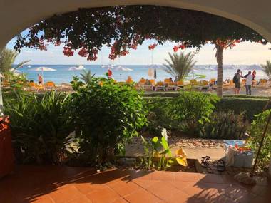 Oceanfront Apartment 4 Porto Antigo II