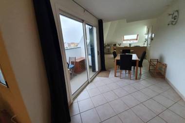 Stunning penthouse with sea views pool balcony wifi in Leme Bedje