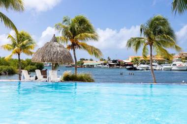 Spanish Water Apartments