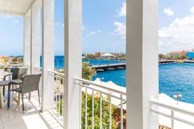 Blue Marlin Handelskade Apartments