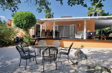 Villa Piscadera Bay Resort