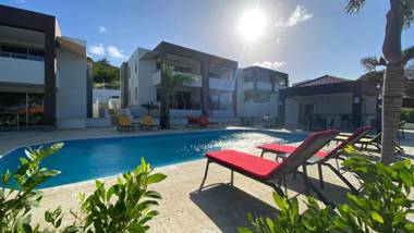 Xanadu Apartments at Blue Bay Golf & Beach Resort