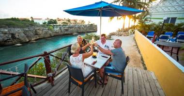 Bahia Apartments & Diving