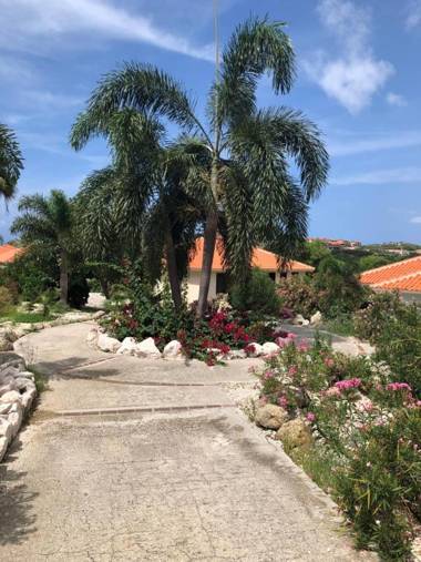 Blue Bay BEACH Villa 25 3-min beach-pool-golf