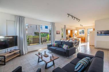 Villa Ayia Triada Beautiful 5BDR Villa with Pool Close to all Beaches and Amenities