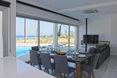 Seaside Luxury Villa